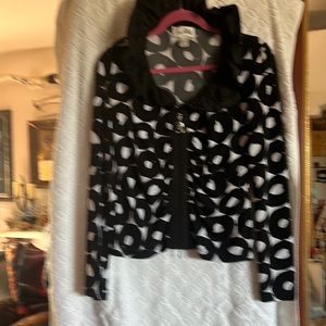 Joseph Ribbkoff Darling Zip Up Lightweight Top!